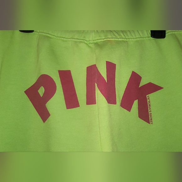 Original VIctoria Secret Pink cropped sweats size M - Picture 5 of 5